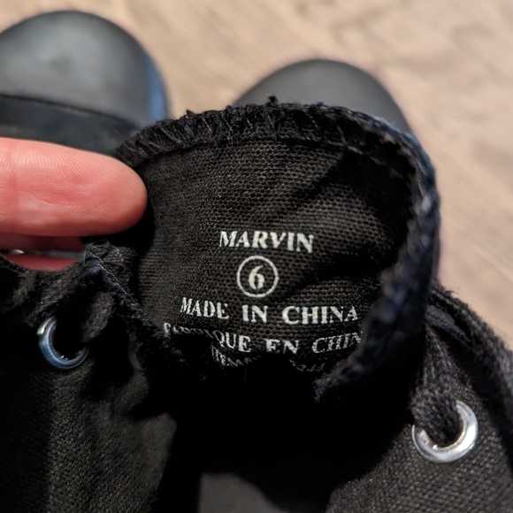 Converse-style Women's Shoes - Picture 3 of 3